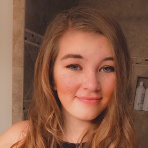 Meet your Posher, Lydia